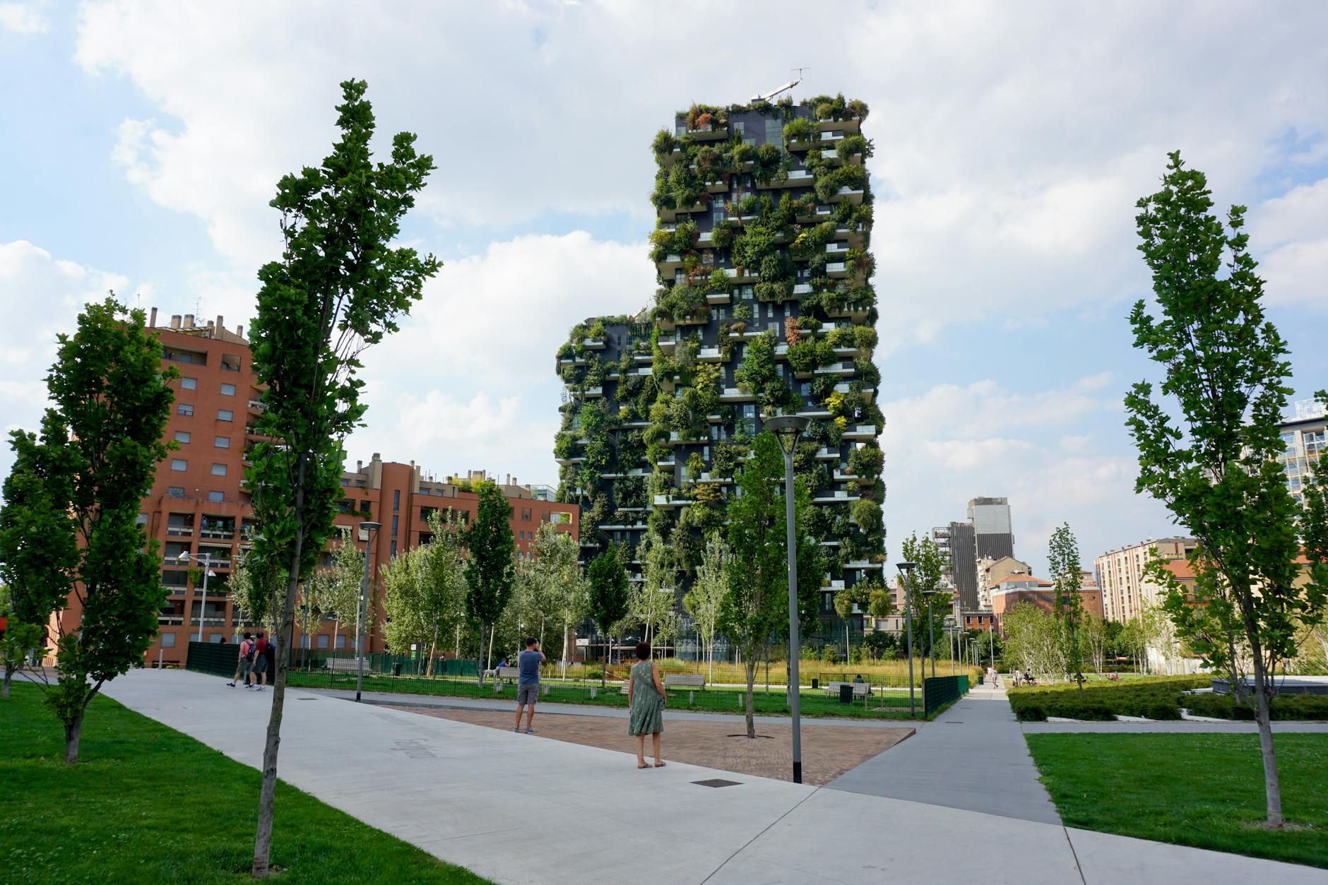 Bosco Verticale vertical forest residential towers Milan
