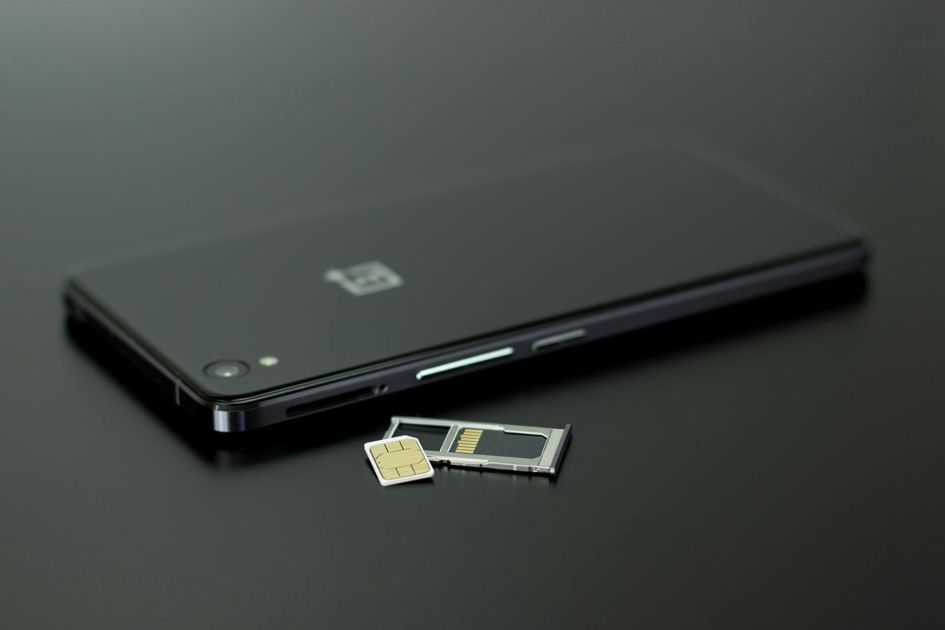 Using a smartphone for connectivity while traveling Italy