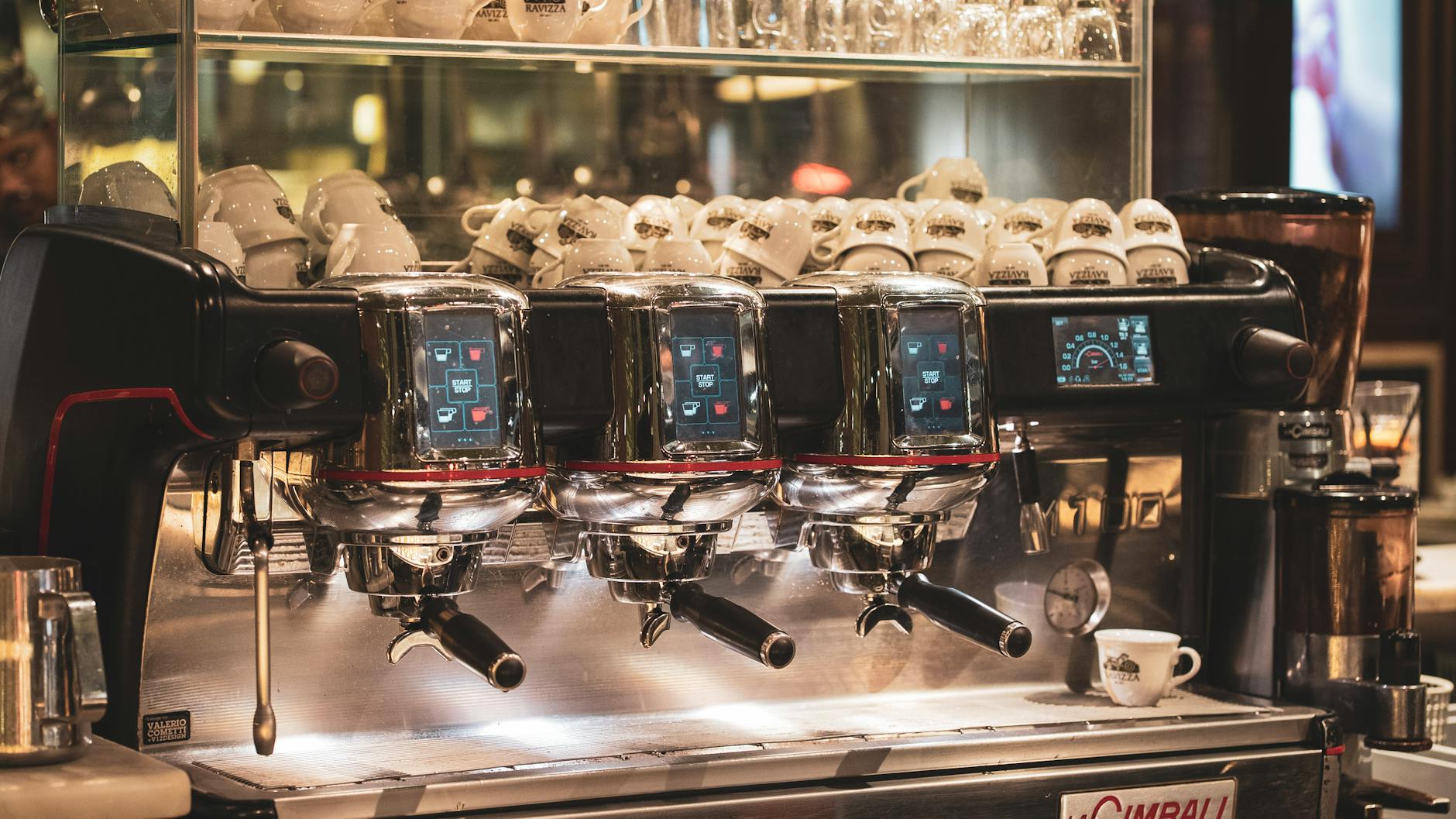 Milan Coffee Guide: 14 Best Cafes & How to Order Like a Local (2026)
