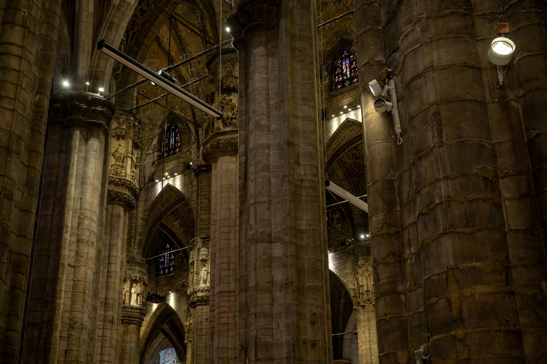 milan church interior