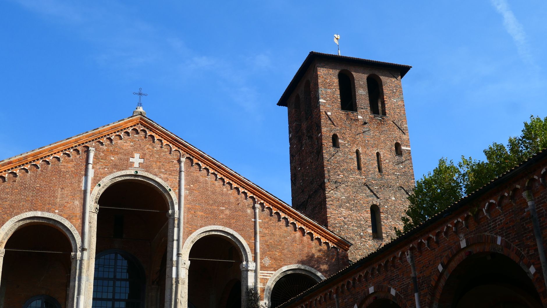 sant ambrogio basilica milan