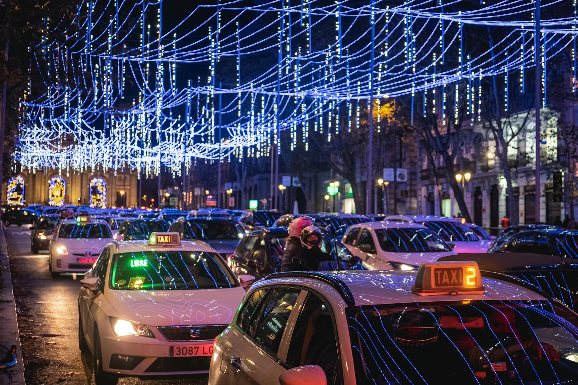 Christmas lights on Via Montenapoleone or Galleria Vittorio Emanuele in early December