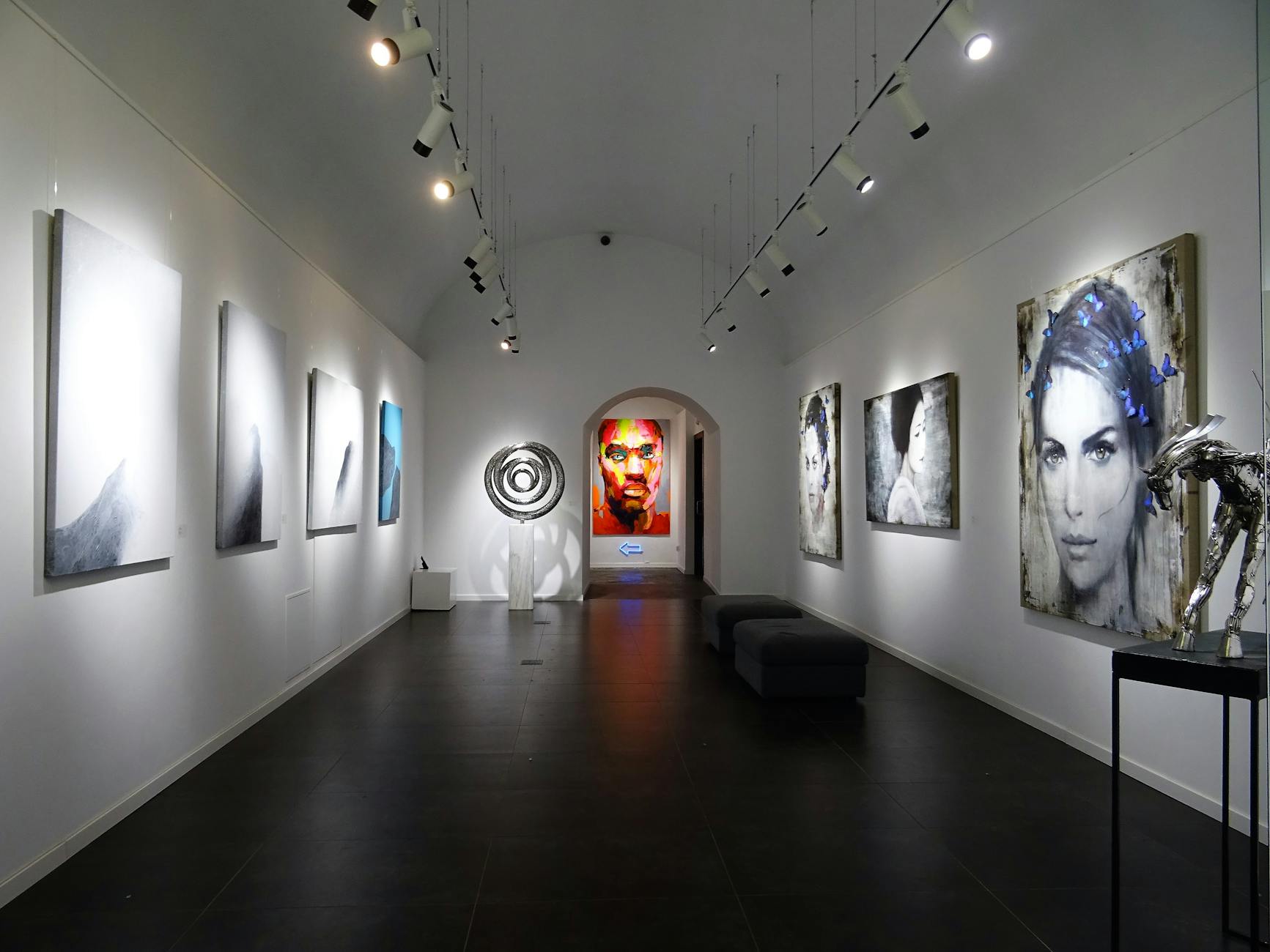 Italian modern art painting gallery interior