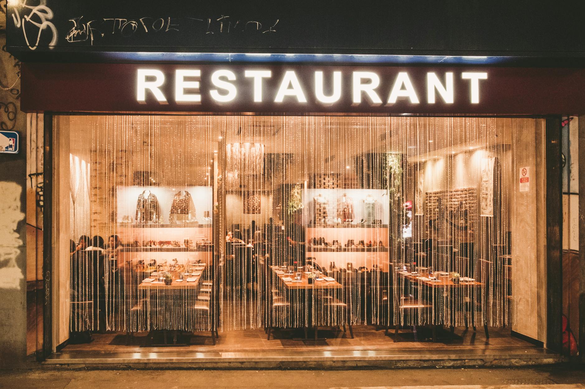 Best restaurants Milan - elegant Italian restaurant interior