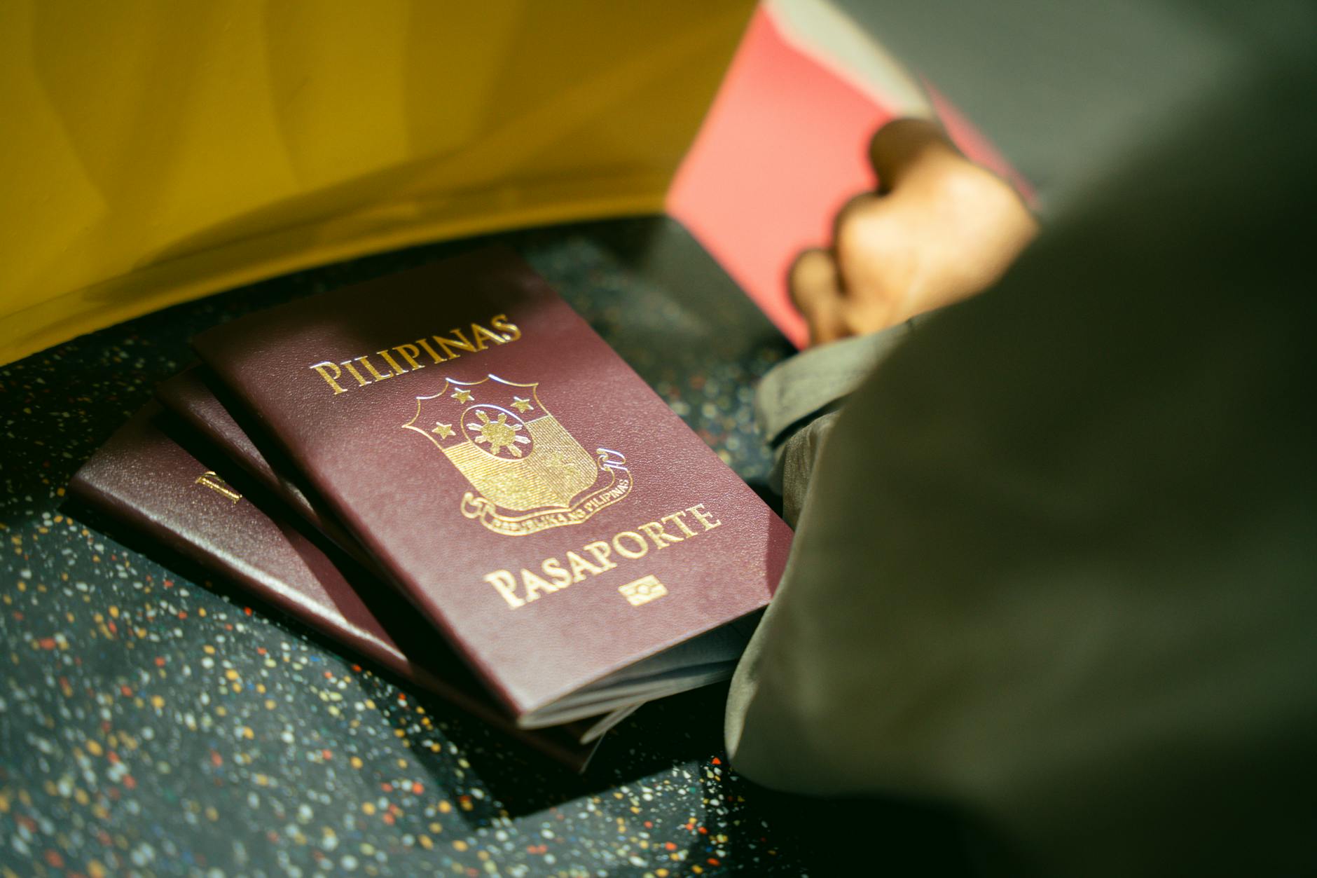Tax free shopping Milan passport airport documentation